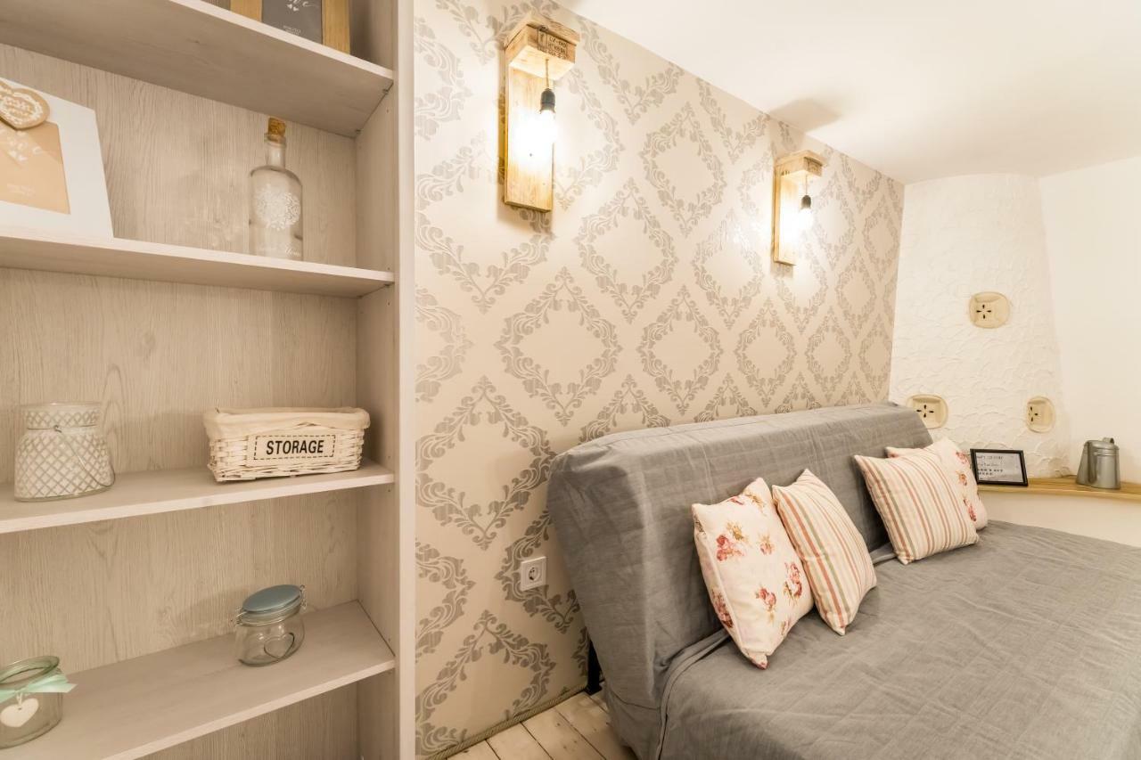 Bpr Vintage Garden Apartment With Terrace & Sauna Budapest Kültér fotó